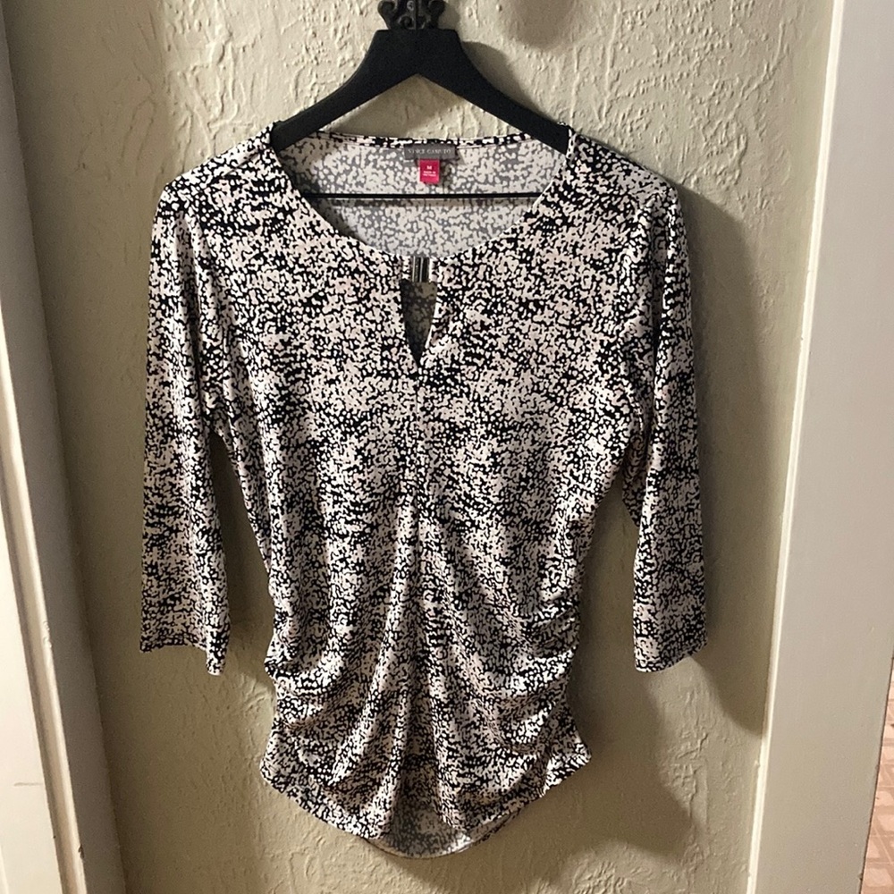Women's Black and White Patterned Top